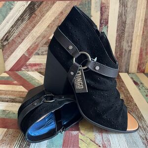 Dingo Women’s Spurs Leather Peep Toe Bootie Shoes D102 NWOB Inside Zip Black 9.5